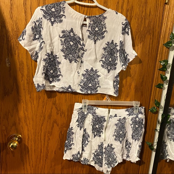 Matching Shorts and Top Set - Picture 2 of 4
